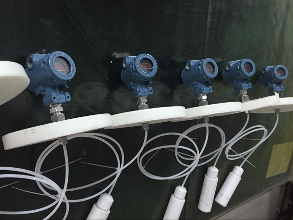 防腐投入式液位變送器價格，廠家